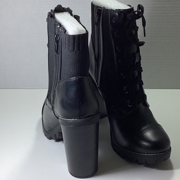 Women's Pilas Lug Sole Bootie - Picture 4 of 6